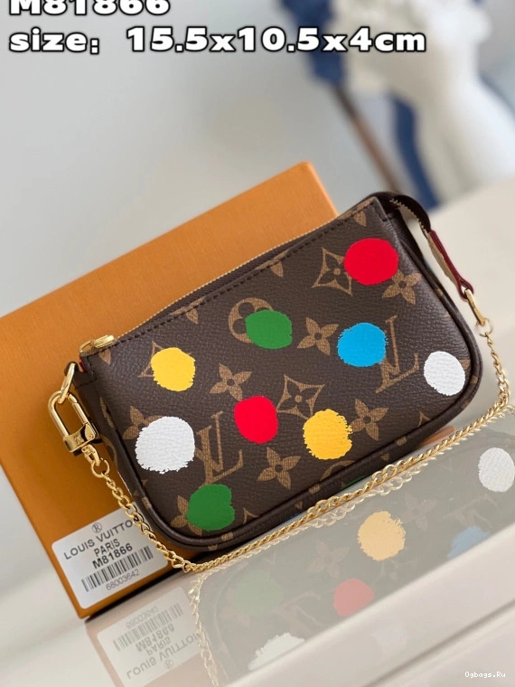 LOUIS X POCHETTE MINI ACCESSOIRES VUITTON YK 0110